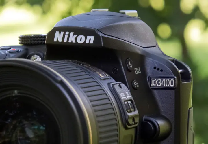 Nikon D3400 używany: Czy to legenda dla początkujących fotografów?