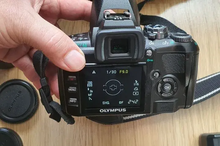 Olympus E-410 w 2026: Komu przyda się ta lustrzanka za grosze?