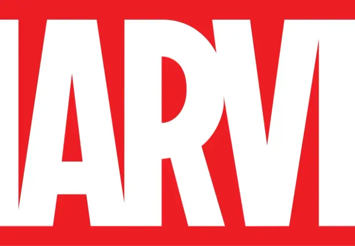 Białe litery "MARVEL" na czerwonym tle. To ikoniczne logo Marvel, które zapowiada niesamowite historie superbohaterów.