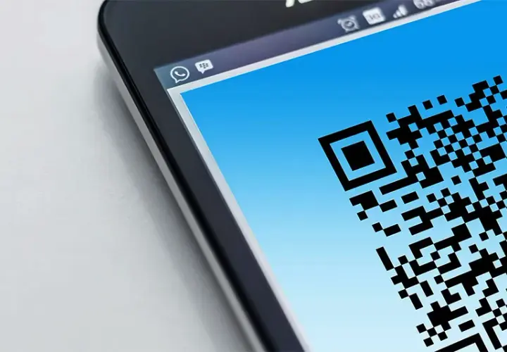 Skanowanie QR aparatem: Bezpłatnie i bezpiecznie w 3 sekundy
