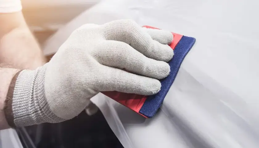 Car wrapping? Wybierz druk na folii wylewanej i nie płać dwa razy