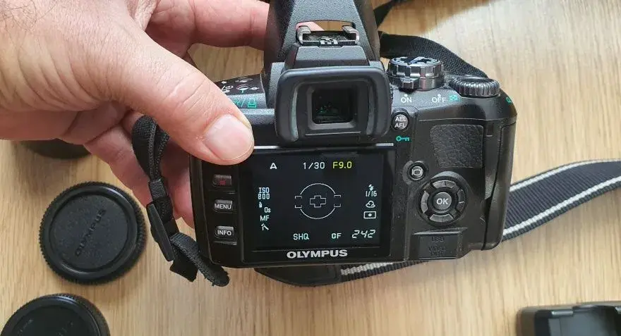 Olympus E-410 w 2026: Komu przyda się ta lustrzanka za grosze?